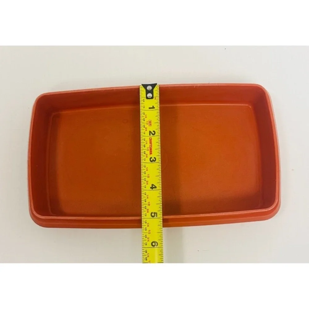 Tupperware Vintage Paprika 9x5